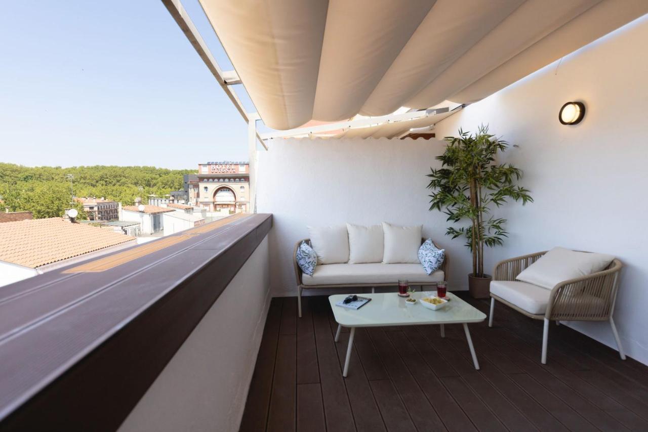 Апартаменты Bravissimo Eiximenis, With Beautiful Terrace And Views Жирона Экстерьер фото